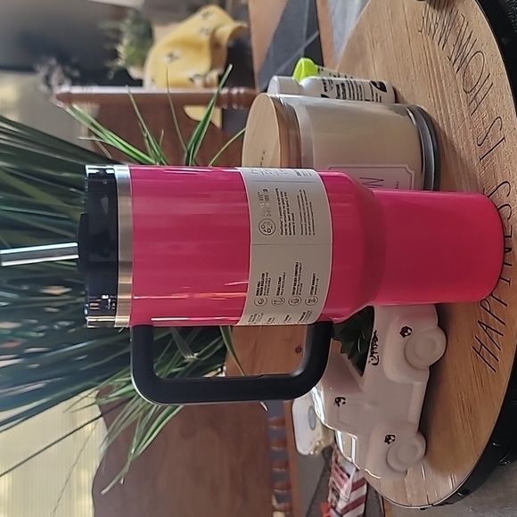 Stanley Quencher - Picture 4 of 5